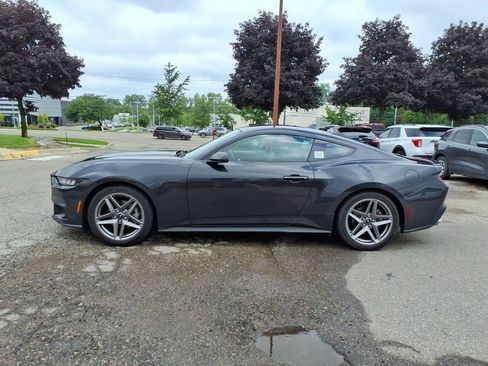 Used 2024 Ford Mustang Premium RWD image 2