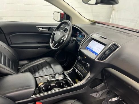 Used 2019 Ford Edge SEL w/ Equipment Group 201A AWD/4WD image 26