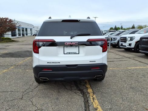 Used 2023 GMC Acadia SLE w/ Driver Convenience Package AWD/4WD image 6
