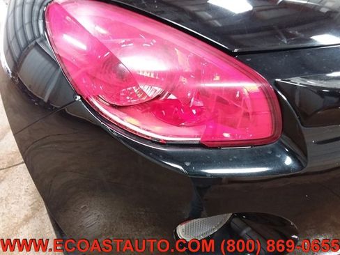 Used 2007 Pontiac Solstice Convertible w/ Premium Package image 13