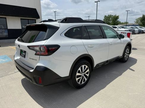 Used 2020 Subaru Outback Premium w/ Popular Package #1 AWD/4WD image 17
