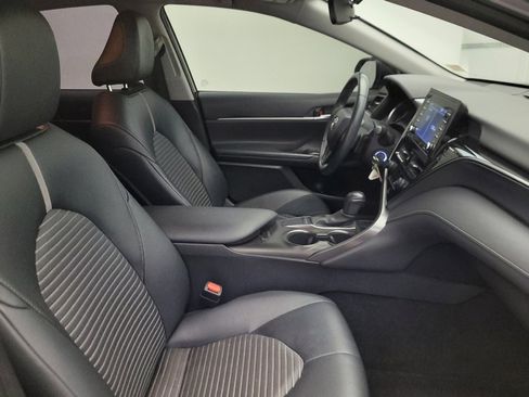 Used 2023 Toyota Camry SE FWD image 21