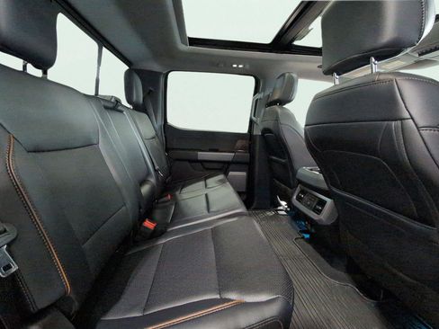 Used 2025 Ford F250 Lariat w/ Lariat Ultimate Package image 18