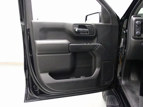 Used 2022 Chevrolet Silverado 1500 Custom Trail Boss w/ Safety Confidence Package image 19