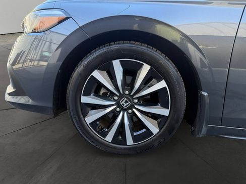 Used 2024 Honda Civic EX-L image 9