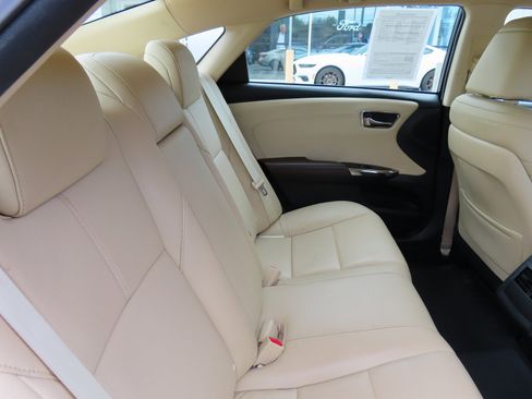 Used 2016 Toyota Avalon XLE Plus image 33