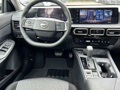 New 2026 Nissan Sentra SV FWD image 21