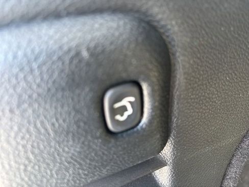 Used 2018 Jeep Grand Cherokee Overland image 14