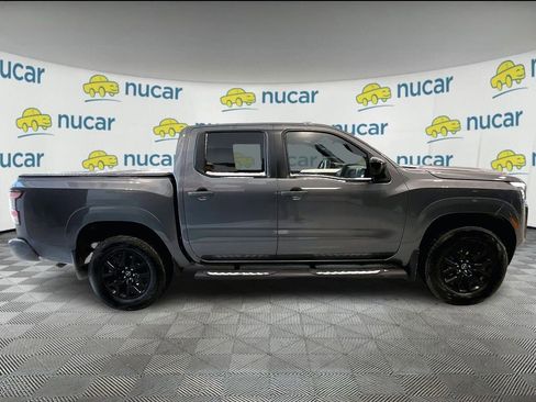 Used 2023 Nissan Frontier SV w/ Midnight Edition Package image 9