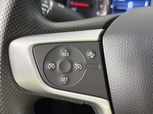 Certified 2023 GMC Acadia SLE FWD image 4
