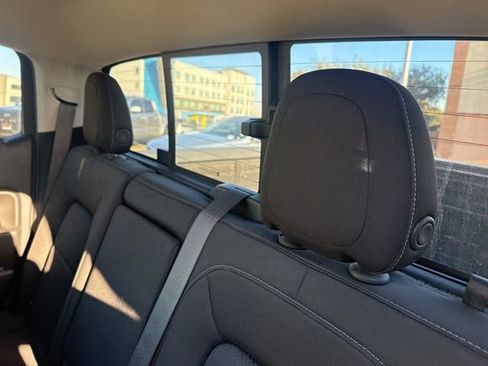 Used 2019 Chevrolet Colorado LT w/ LT Convenience Package image 8