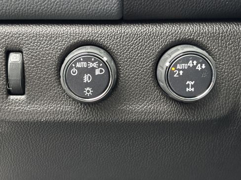 Used 2018 Chevrolet Colorado Z71 image 27