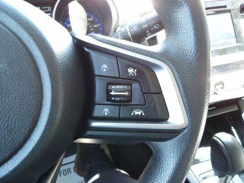 Used 2019 Subaru Outback 2.5i AWD/4WD image 18