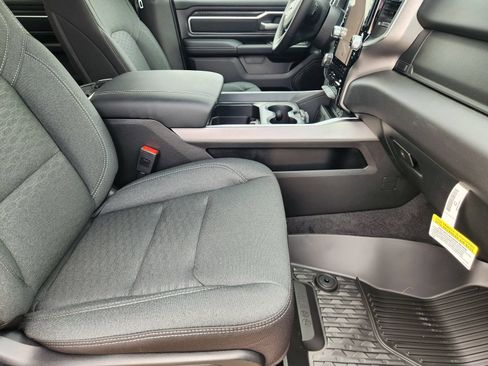 New 2026 RAM 1500 Big Horn AWD/4WD image 13