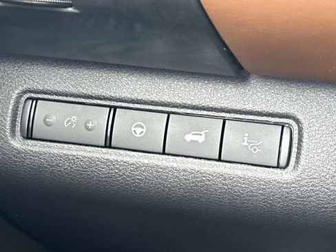 New 2026 Nissan Pathfinder Platinum AWD/4WD image 26