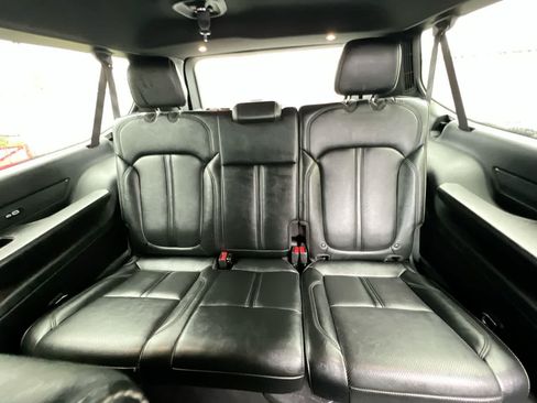 Used 2024 Jeep Wagoneer L Series III w/ Flexible Seating Group AWD/4WD image 24