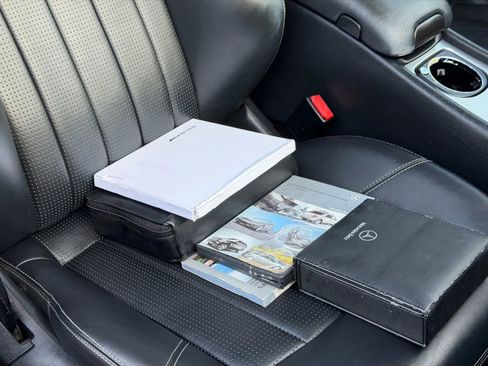 Used 2006 Mercedes-Benz C 55 AMG Sedan w/ Premium Pkg image 31