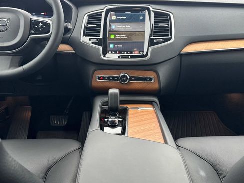 Certified 2024 Volvo XC90 B6 Plus w/ Protection Package Premier image 14