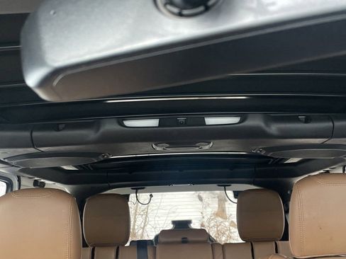 Used 2022 Jeep Wrangler Unlimited Sahara w/ Cold Weather Group image 18