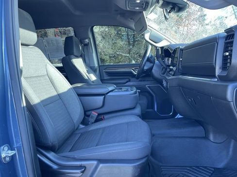 Used 2024 Chevrolet Silverado 2500 LT image 27
