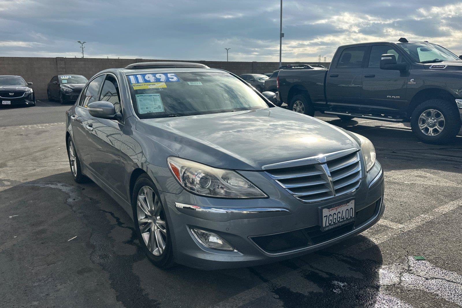 Used 2014 Hyundai Genesis 3.8 w/ Technology Package 03 RWD image 2