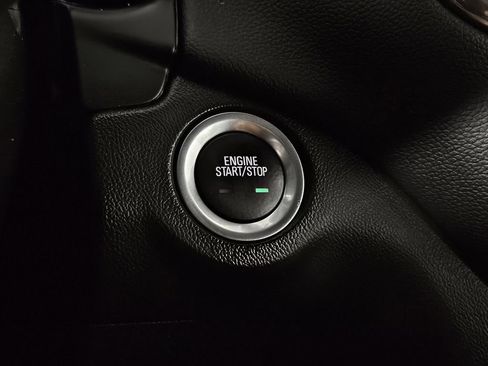 Used 2023 Chevrolet Equinox LT w/ Driver Convenience Package image 14