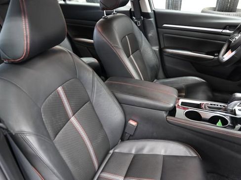 Used 2025 Nissan Altima 2.5 SR image 9