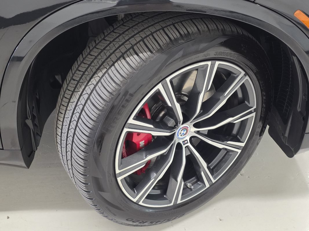 Used 2022 BMW X5 M50i w/ Executive Package AWD/4WD image 47