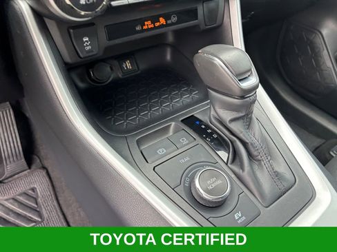 Used 2025 Toyota RAV4 SE AWD/4WD image 15