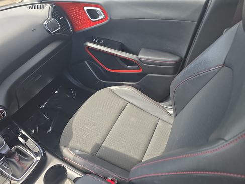 Certified 2023 Kia Soul GT-Line w/ GT-Line Technology Package FWD image 14