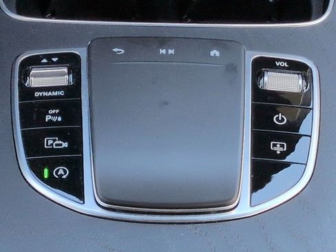 Used 2023 Mercedes-Benz E 350 Sedan image 18