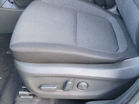 Used 2023 Hyundai Kona SE image 16