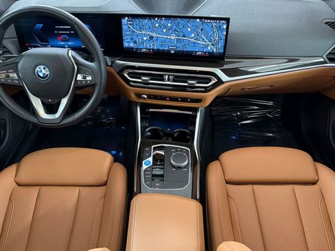 Used 2023 BMW i4 eDrive35 w/ Premium Package RWD image 3
