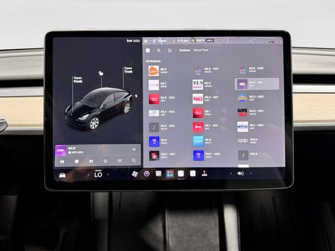 Used 2021 Tesla Model Y Long Range AWD/4WD image 9