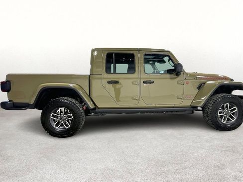New 2026 Jeep Gladiator Mojave image 8