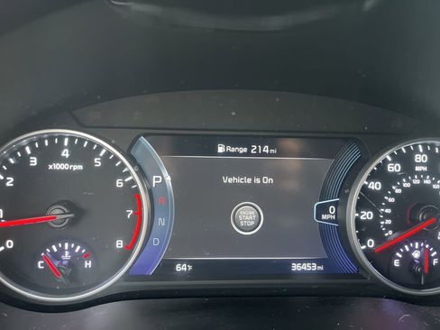 Used 2021 Kia Seltos SX w/ SX Sunroof Package image 22