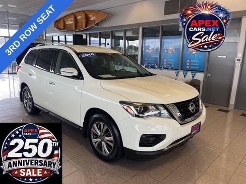 Used 2018 Nissan Pathfinder S FWD image 1