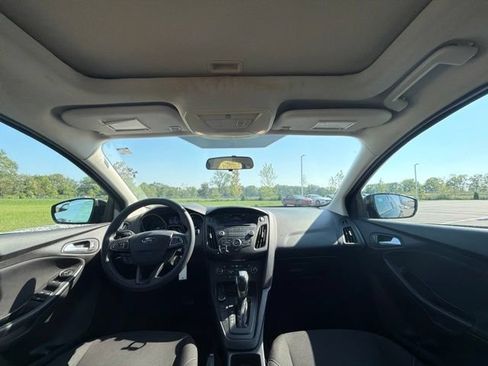 Used 2016 Ford Focus SE FWD image 14