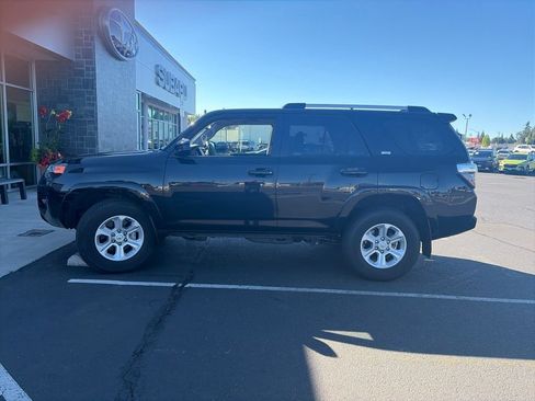 Used 2024 Toyota 4Runner SR5 RWD image 4