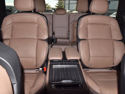 New 2025 Lincoln Navigator L Black Label image 23