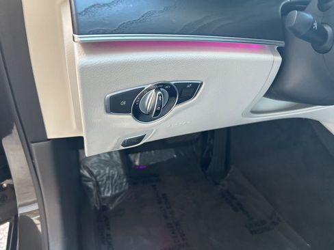 Used 2023 Mercedes-Benz E 350 Sedan w/ Premium Package image 41