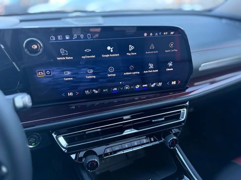 New 2026 Chevrolet Traverse RS w/ LPO, Floor Liner Package image 16