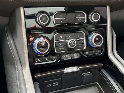 Certified 2022 GMC Yukon Denali image 20