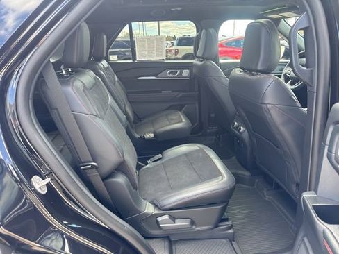 Used 2025 Ford Explorer ST w/ Sun And Sound Package AWD/4WD image 16