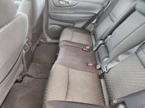 Used 2019 Nissan Rogue SV FWD image 30