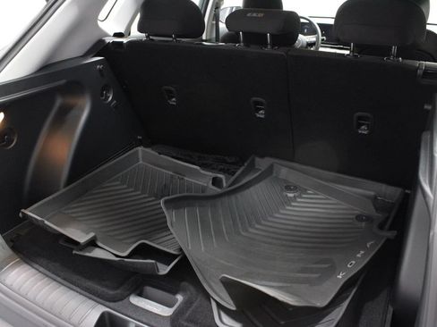 Used 2024 Hyundai Kona SE AWD/4WD image 15