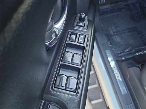 Used 2021 Nissan Titan PRO-4X w/ Pro-4x Convenience Package image 16