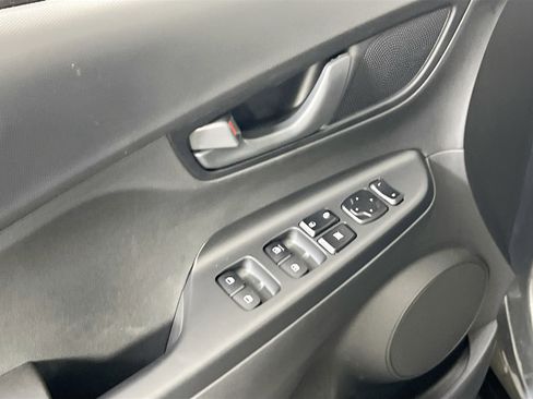 Used 2023 Hyundai Kona SEL image 17