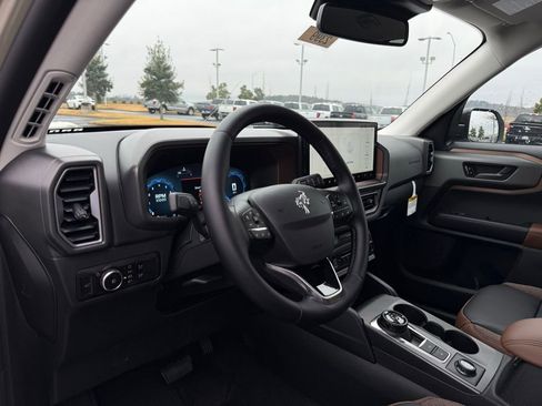 New 2025 Ford Bronco Sport Outer Banks AWD/4WD image 10