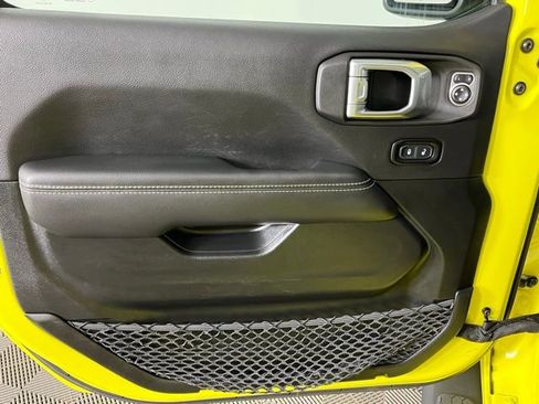 Used 2023 Jeep Wrangler Unlimited Sahara w/ Dual Top Group AWD/4WD image 21